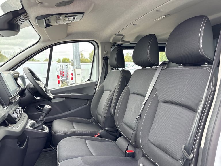  Renault Trafic 2.0 Dci Blue Ll30 Extra Sport Crew Van Double Cab 6dr Diesel