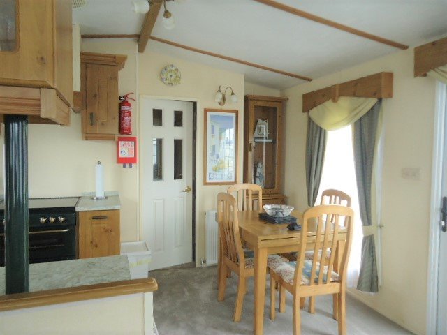 Caravan to rent/hire Ingoldmells - Lovely family caravan 