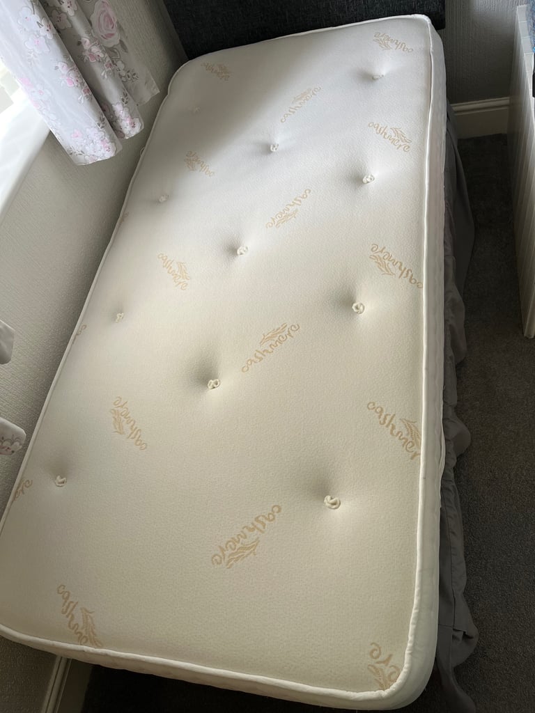 Dreamland Cashmere 1000 Pocket Spring Mattress