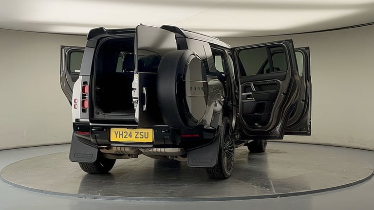 2024 Land Rover Defender 110 3.0 D250 MHEV X-Dynamic HSE SUV 5dr Diesel Auto 4WD Euro 6 (s/s) (25...