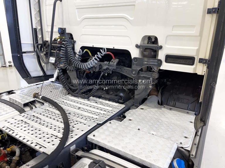 2021 (71) SCANIA R500 HIGHLINE 6X2 TAG AXLE