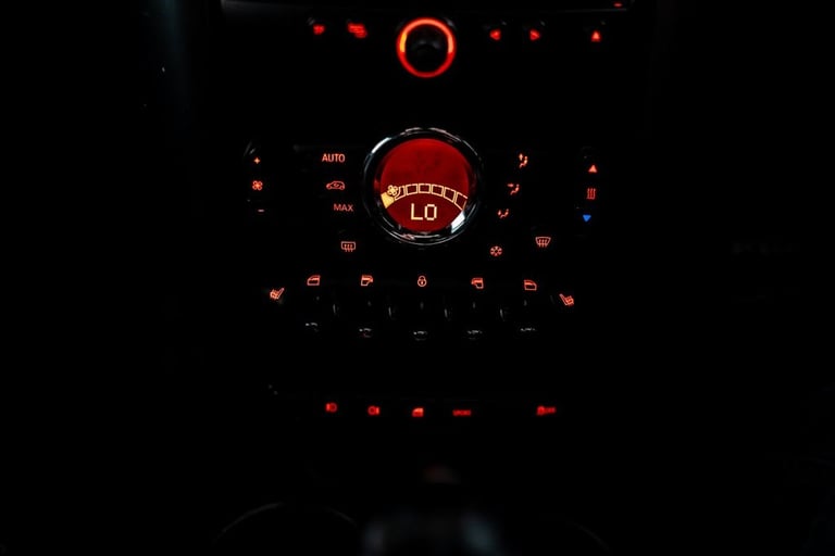 2011 MINI Countryman 1.6 Cooper S SUV 5dr Petrol Steptronic ALL4 Euro 5 (184 ps) HATCHBACK Petrol...