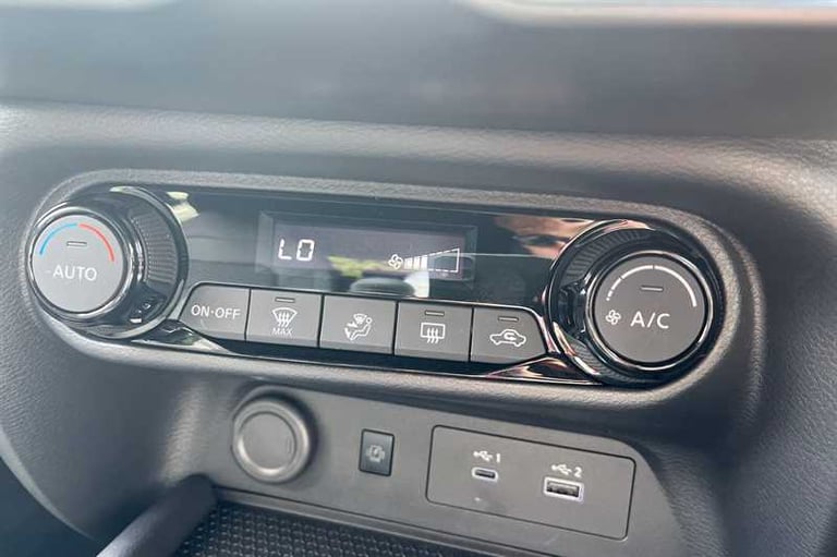 2025 Nissan Juke 1.0 DIG-T N-CONNECTA 5DR Hatchback Petrol Manual