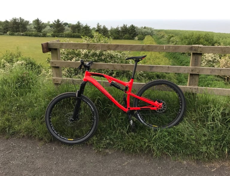 image for Showroom condition Boardman MHT 8.9 full suspension mountain bike