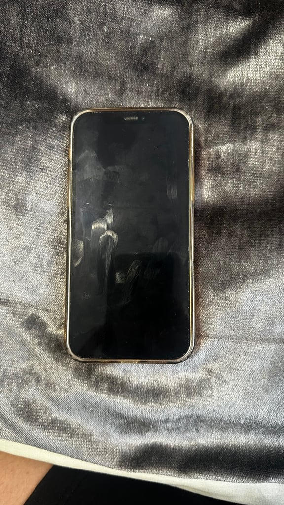 iPhone 12 