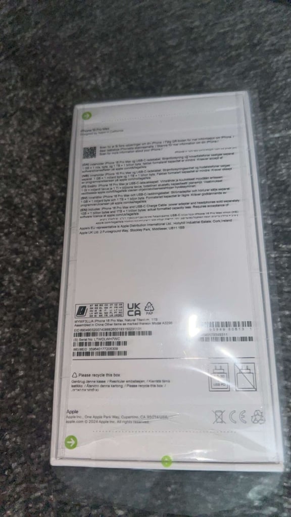 brand new iphone 16 pro max 1tb sliver with reciept