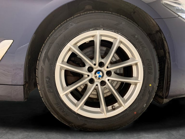 2021 BMW 5 Series 2.0 520d MHT SE Saloon 4dr Diesel Hybrid Steptronic Euro 6 (s/s) (190 ps) - Sal...