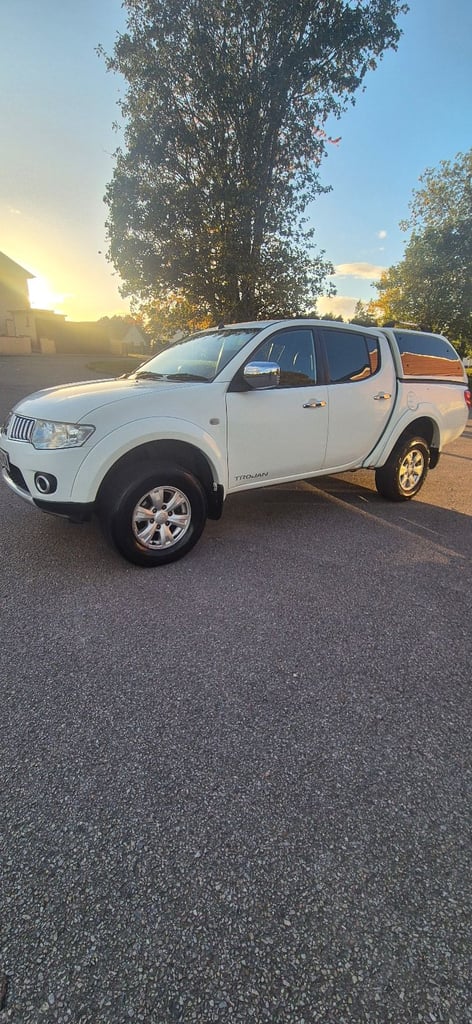 Mitsubishi L200 Trojan 2477 (cc)