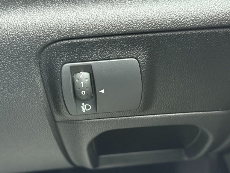 2019 Renault Megane 1.3 TCe Iconic Hatchback 5dr Petrol Manual Euro 6 (s/s) (140 ps) Hatchback Pe...