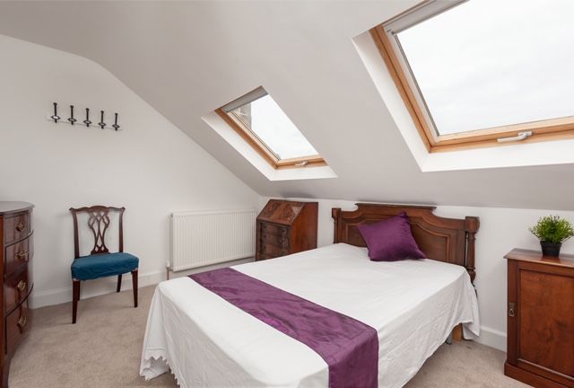 Beautiful dbl room in fully furn newly refurb flat