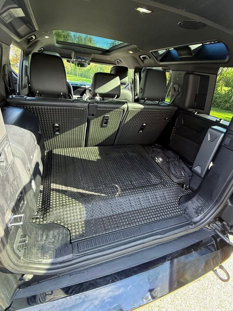 2024 74 LAND ROVER DEFENDER 2.0 P300E 15.4KWH X-DYNAMIC HSE SUV 5DR PETROL PLUG-