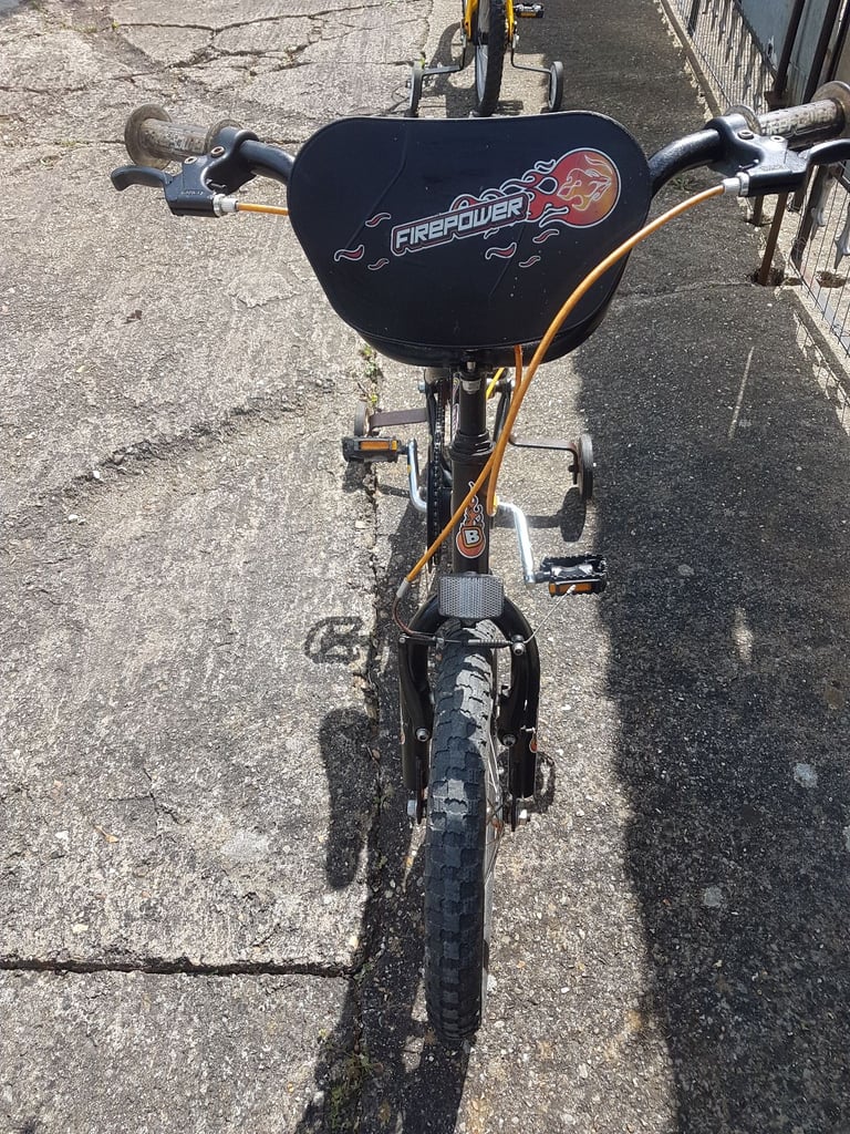 BUMPER FIRE POWER (black) 16 INCH WHEEL CHILDS BIKE ALLOY V BRAKES AND CHILDS BRAKE LEVERS