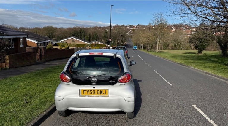 2009 TOYOTA AYGO 1.0 LITRE MOT END OF THE YEAR £20 ROAD TAX STARTS N DRIVES GREAT CHEAP RUNAROUND