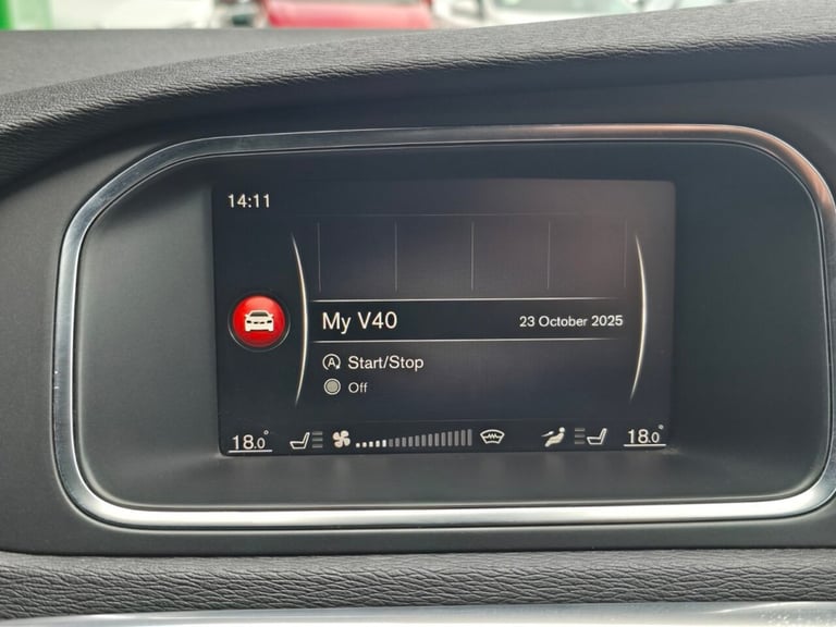 2017 Volvo V40 2.0 D2 R-Design Nav Plus Hatchback 5dr Diesel Manual Euro 6 (s/s) (120 ps) Hatchba...