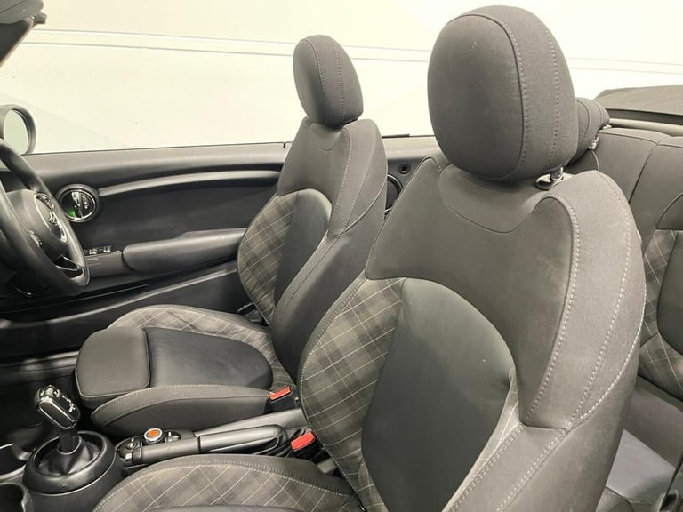 2018 MINI Convertible 1.5 Cooper II 2dr Auto CONVERTIBLE PETROL Automatic