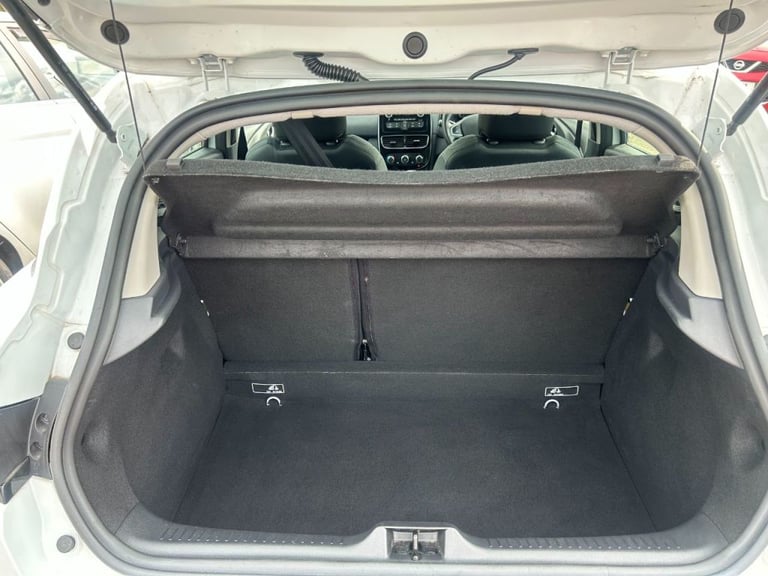  Renault Clio PLAY Petrol