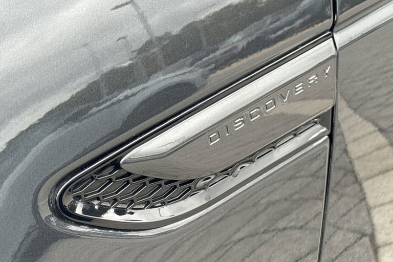 2025 Land Rover Discovery Sport 2.0 D200 Dynamic HSE 5dr SUV DIESEL Automatic