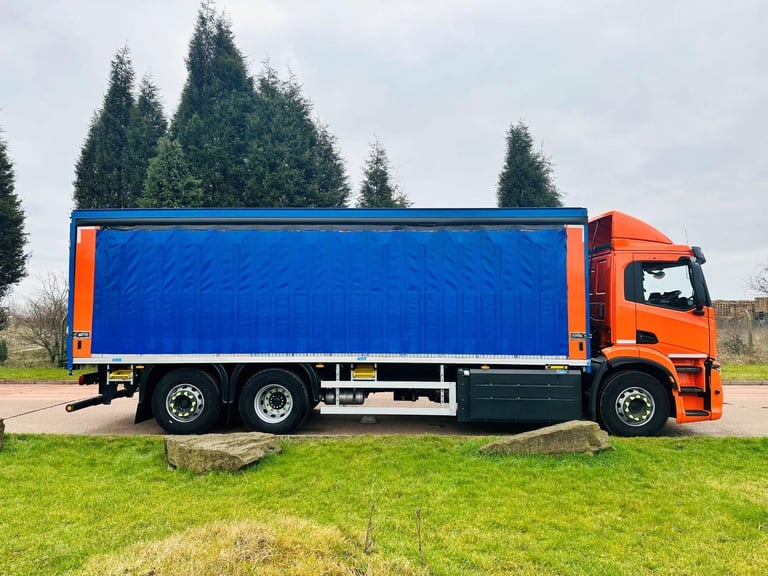 2023 (23) IVECO S-WAY 400 CNG 6X2 REAR LIFT STEER AXLE CURTAINSIDERS
