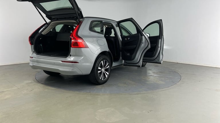 2023 Volvo XC60 Core, B5 AWD Mild hybrid, Petrol Estate Petrol Automatic
