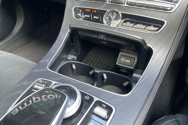  Mercedes-Benz E-Class 2.0 E300de 13.5kWh AMG Line (Premium Plus) Estate 5dr Diesel Plug-in Hybri...