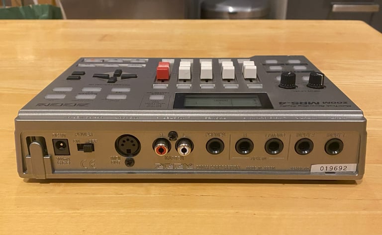 Zoom MRS-4 Portable Multi-Track Digital Recorder
