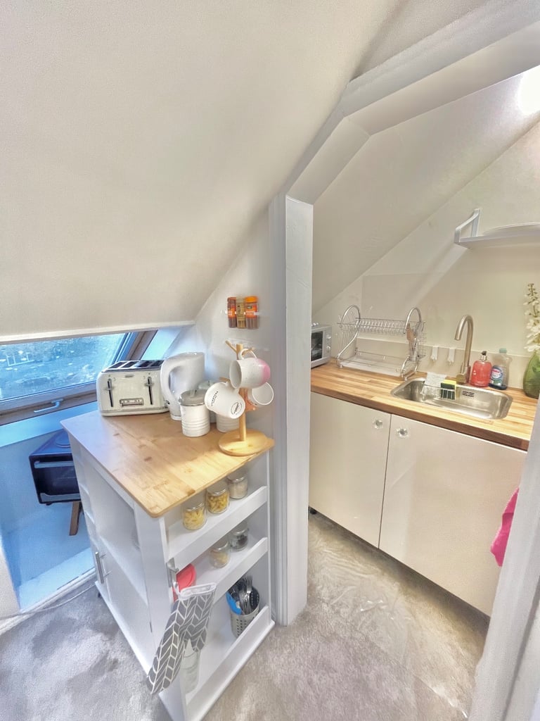 Beautiful Studio Near Cockfosters EN4