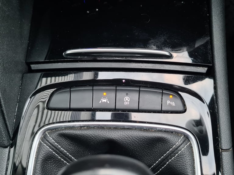 2017 Vauxhall Insignia 1.6 Turbo D ecoTec Elite Nav 5dr HATCHBACK Diesel Manual