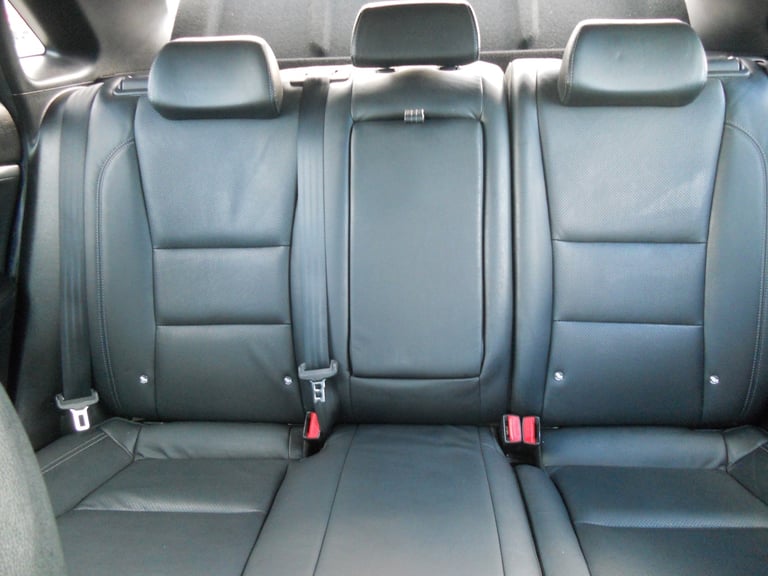 2016 Hyundai i30 1.6 Premium 5dr HATCHBACK Petrol Manual