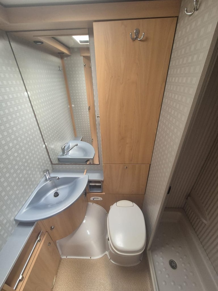 Renault Burstner Delfin 695 Coachbuilt Motorhome