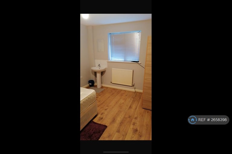 1 bedroom in Broomhall Road, Chelmsford, CM1 (#2658398)