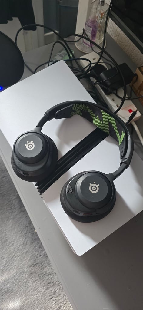 Steelseries Wireless Headset Arctis Nova 4X