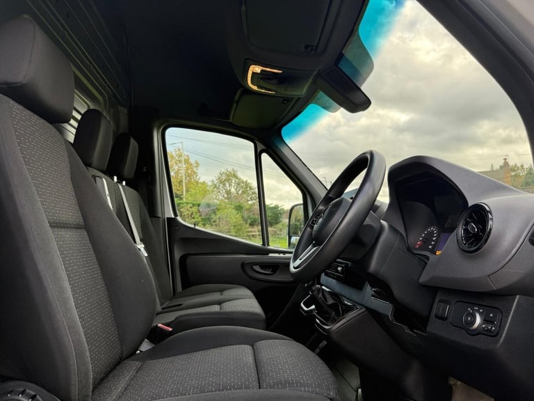 2022 Mercedes-Benz Sprinter 2.0 315 CDI Premium FWD L2 H2 Euro 6 (s/s) 5dr PANEL VAN Diesel Manual
