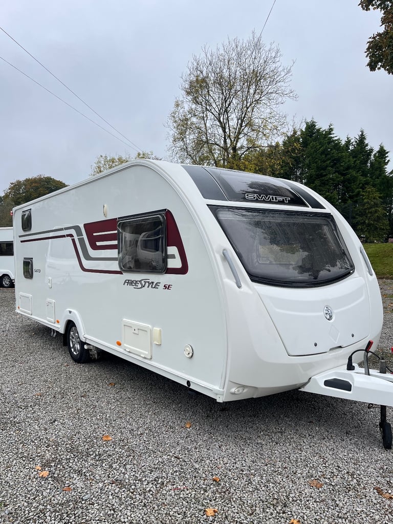 2015 SWIFT FREESTYLE 6 BERTH CARAVAN 