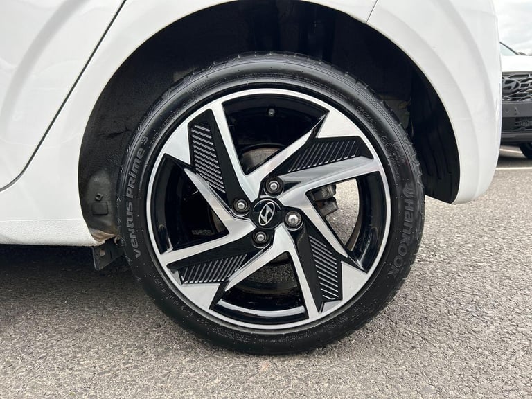2024 Hyundai i10 1.0 Premium Hatchback 5dr Petrol Auto Euro 6 (s/s) (63 ps) Hatchback PETROL Auto...