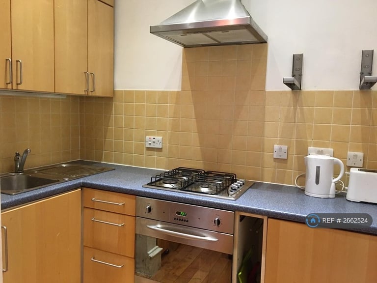 2 bedroom flat in Melrose Gardens, Glasgow, G20 (2 bed) (#2662524)