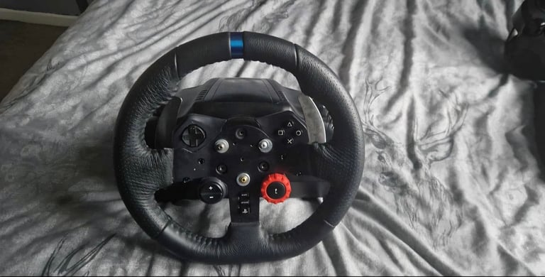Logitech g29 playstation sim steering wheel 