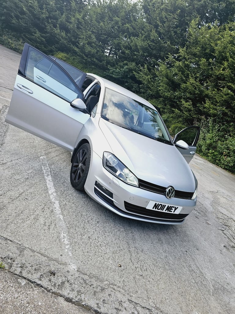 VW Gold tdi 2.0 Diesel BlueMotion Tech Match Hatchback Manual 2014.