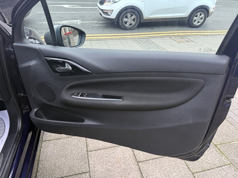 CITROEN DS3 1.6 VTi DStyle Plus 2014