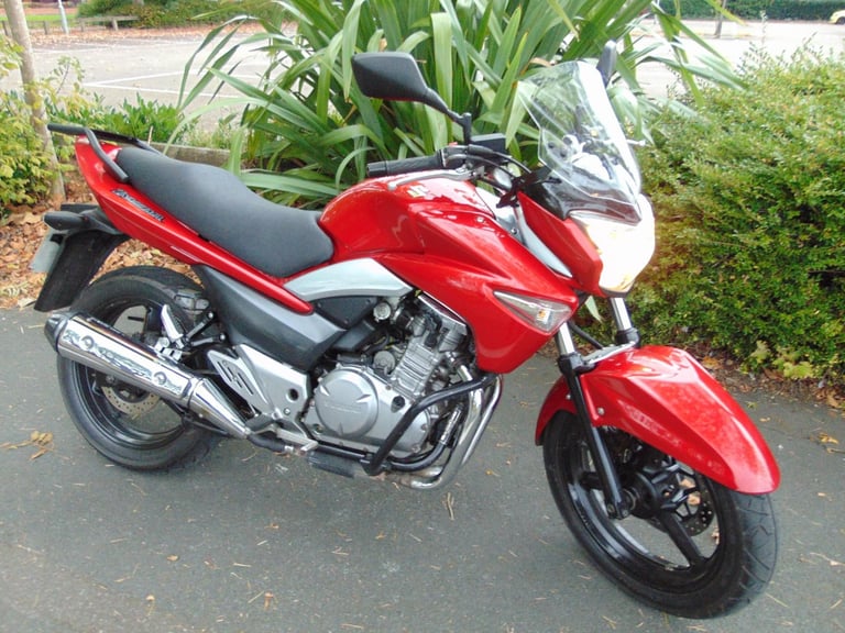 Suzuki GW250L3 Inazuma lightweight 250 naked beginner friendly learner commuter 