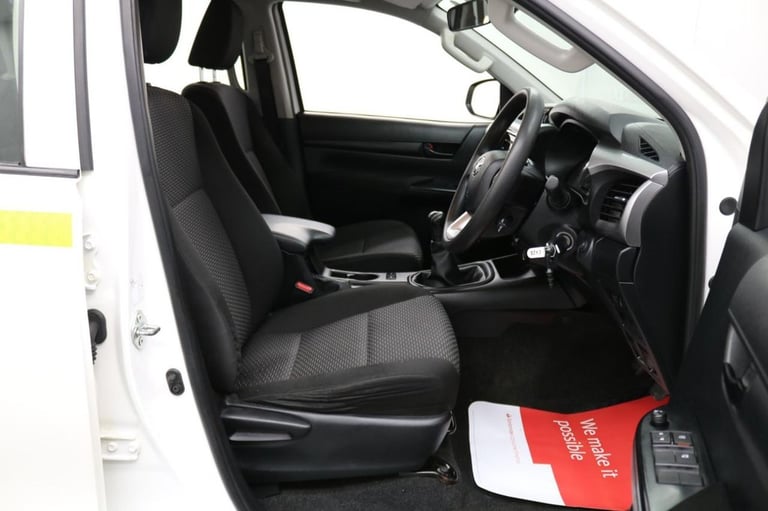 2022 Toyota Hilux 2.4 D-4D Active Pickup Double Cab 4WD 150 BHP Euro 6 ULEZ Free PICKUP Diesel Ma...