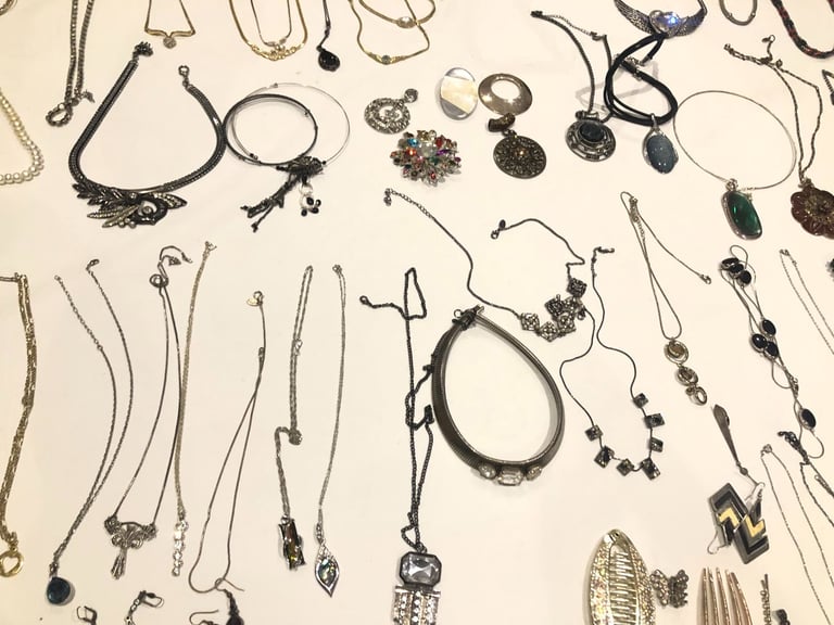 image for Jewellery, vintage, retro £1 each