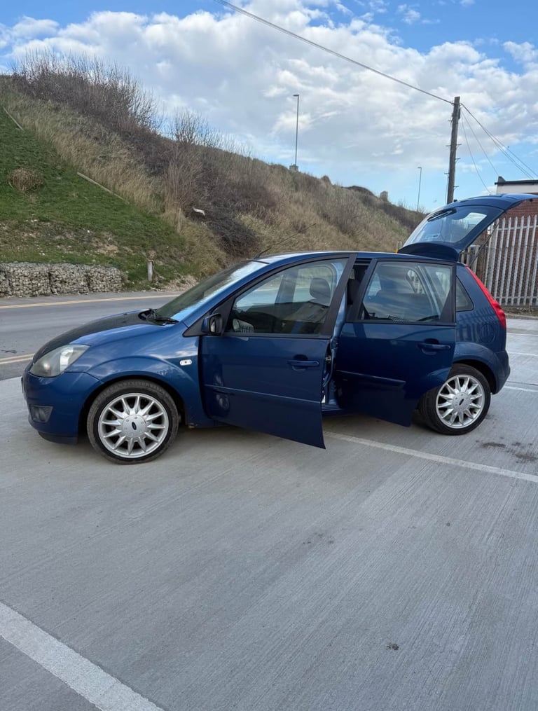 Ford, FIESTA, Hatchback, 2009, Manual, 1388 (cc), 5 doors