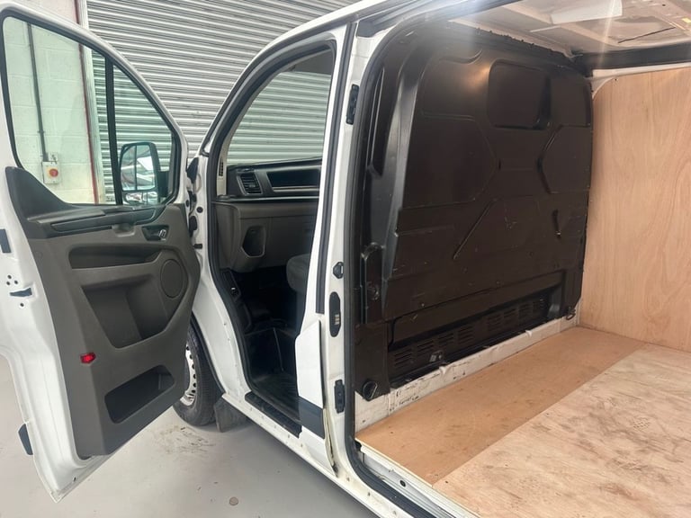 2022 72 FORD TRANSIT CUSTOM 2.0 300 ECOBLUE LEADER PANEL VAN L2 LWB * L2 LWB EUR