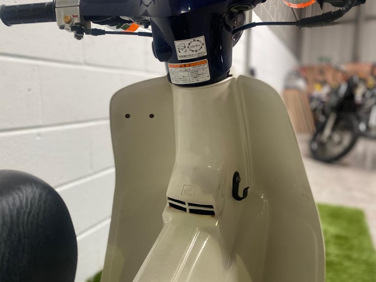 2007 JDM Honda C50 DX CDi in purply-blue