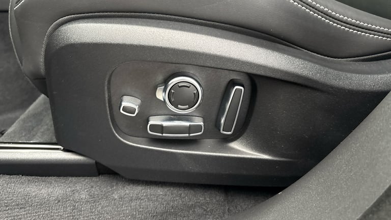 2023 Jaguar F-Pace 2.0 D200 MHEV R-Dynamic HSE SUV 5dr Diesel Auto AWD Euro 6 (s/s) (204 ps) SUV ...