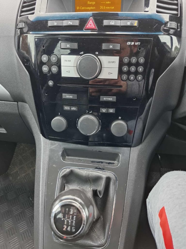 Vauxhall, ZAFIRA, MPV, 2011, Manual, 1686 (cc),5 doors - Image 8