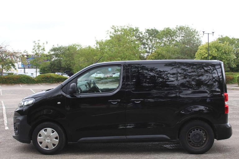 2018 Citroen Dispatch 1.5 BlueHDi 120 XS 6dr MPV DIESEL Manual
