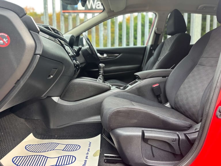 2015 Nissan Qashqai 1.2 Qashqai N-Tec DiG-T 5dr SUV Petrol Manual