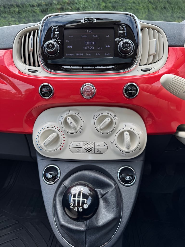 2016 Fiat 500 0.9 TwinAir 105 Lounge 3dr HATCHBACK Petrol Manual