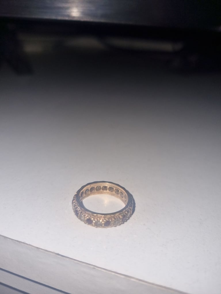 image for Gold ring size unknown 9ct hallmarked 